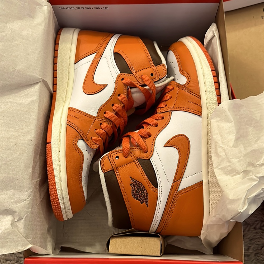 Nike SNKRS Air Jordan 1 Retro High OG in orange and brown, sz 6.5, worn once!